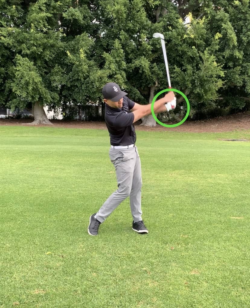 Dominant side during golf swing